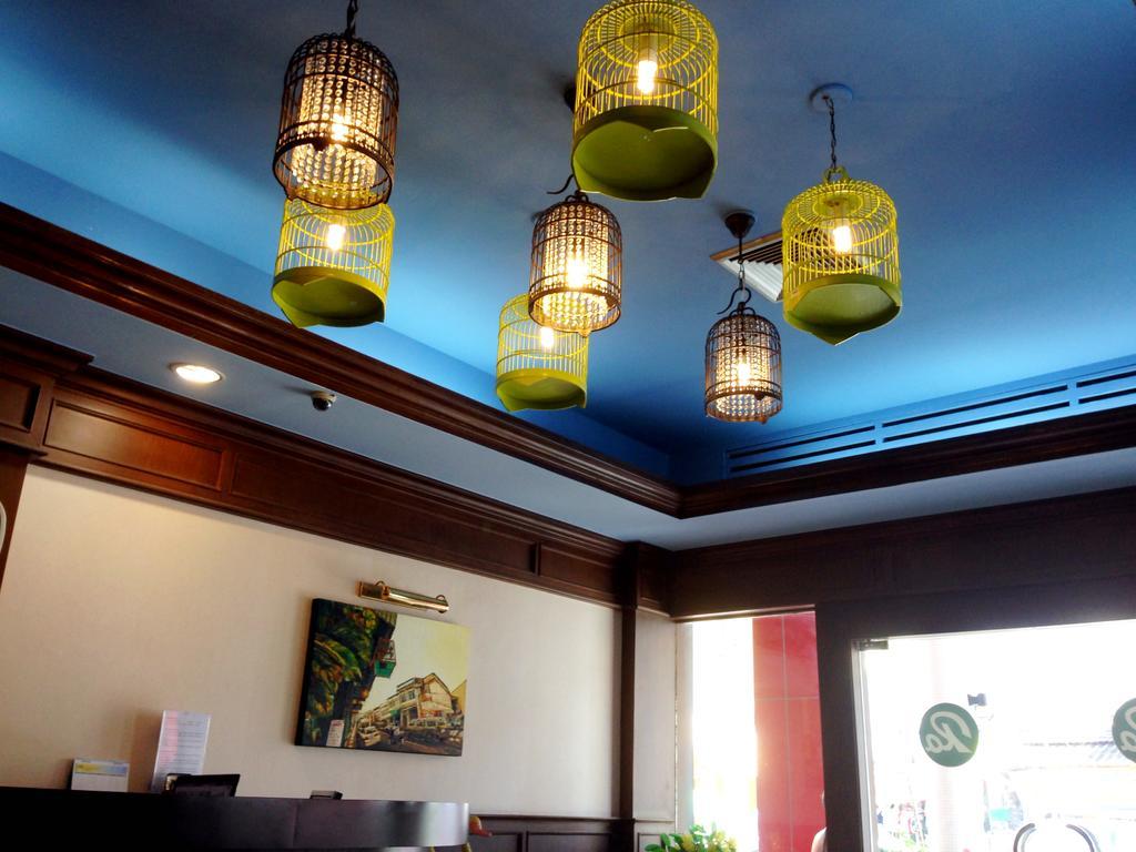 Rattana Mansion Hotel Phuket Buitenkant foto